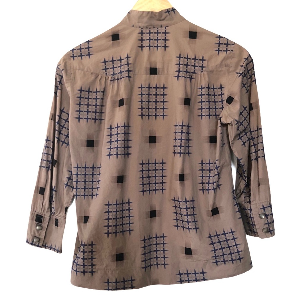 DEMA Modern Ruffle Button Down Top Size Small - Picture 2 of 11